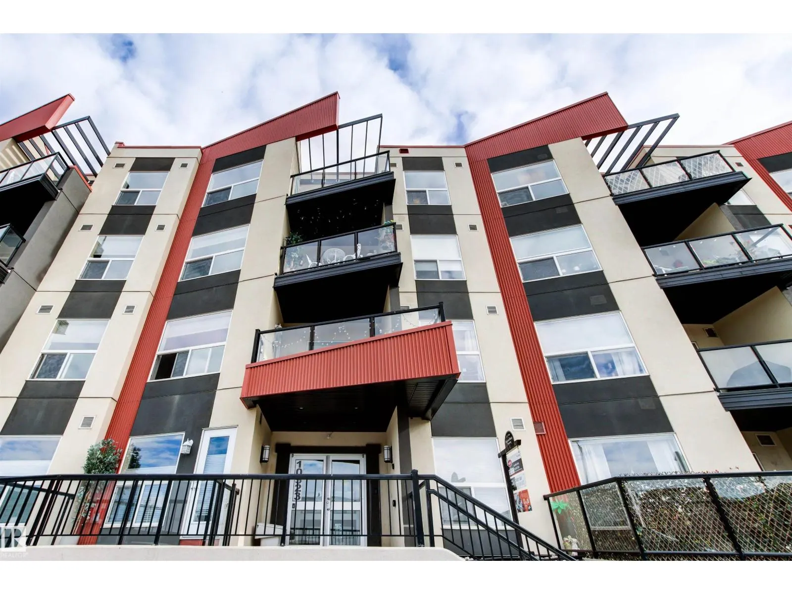 #412 10523 123 ST NW