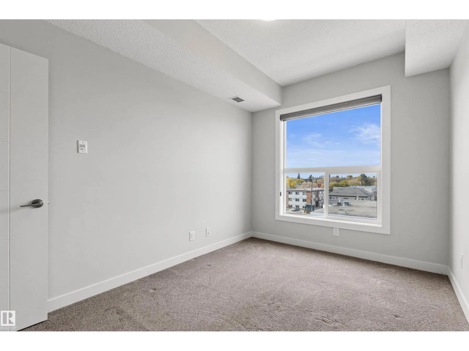 #412 10523 123 ST NW