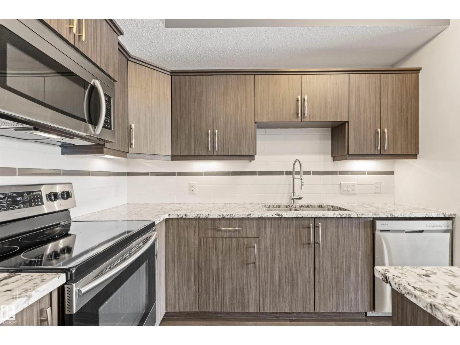 #412 10523 123 ST NW