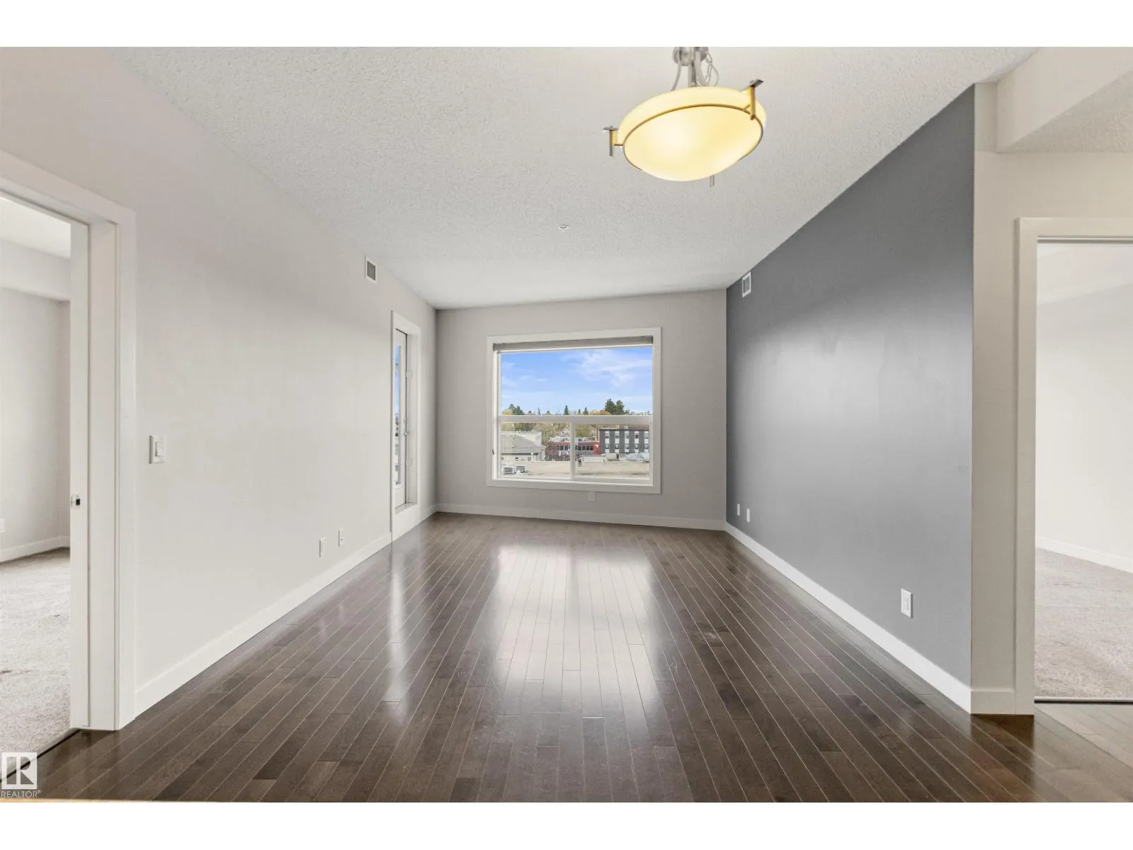 #412 10523 123 ST NW