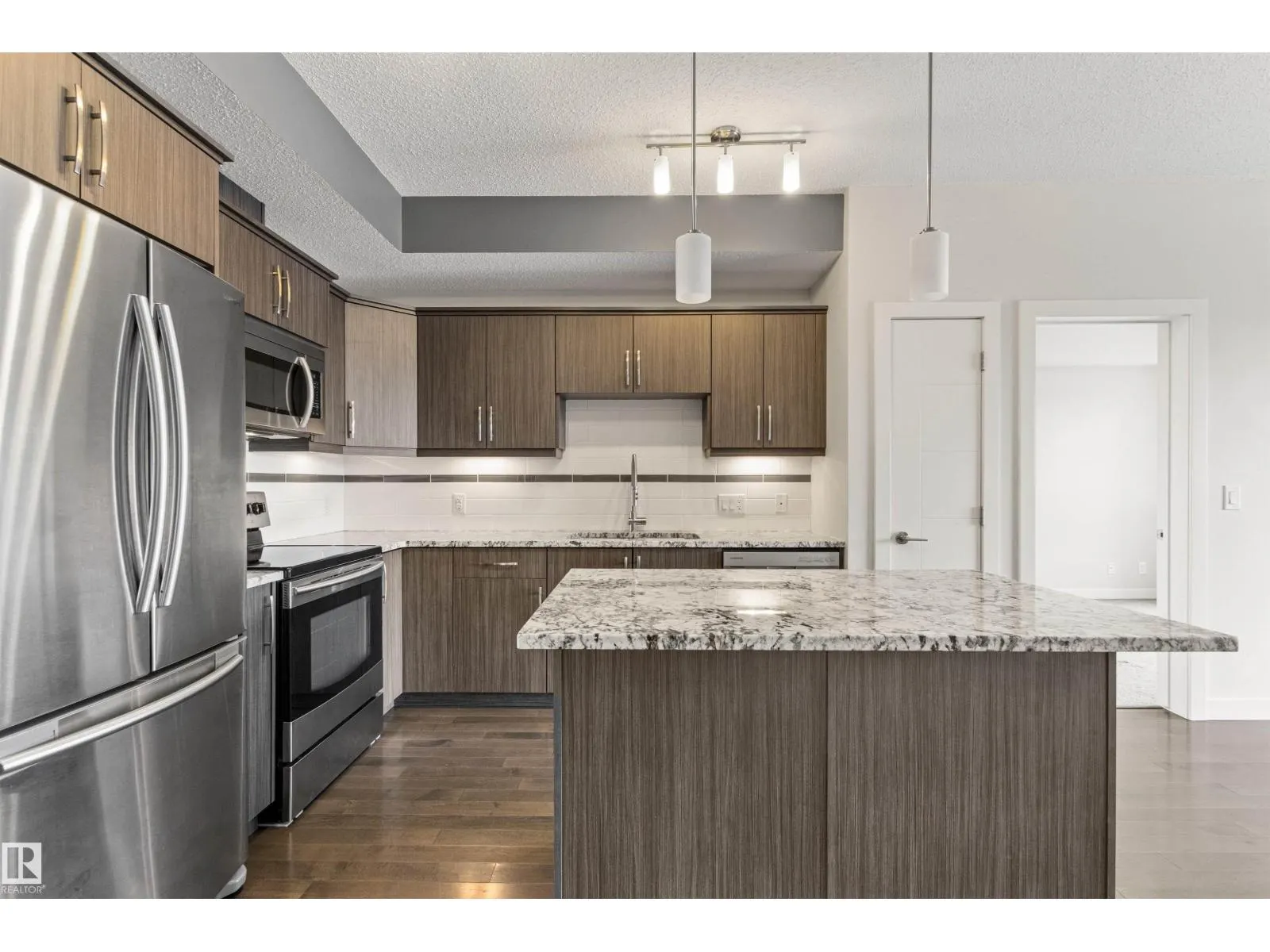 #412 10523 123 ST NW