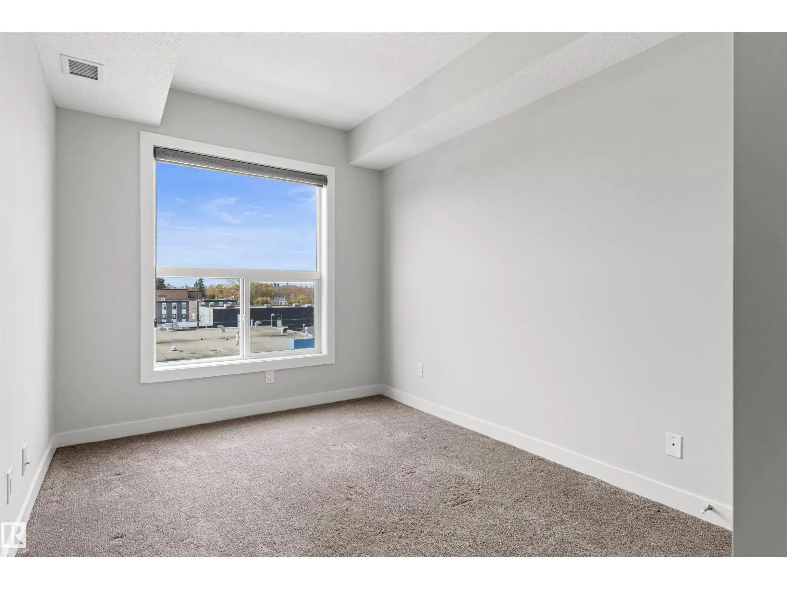 #412 10523 123 ST NW