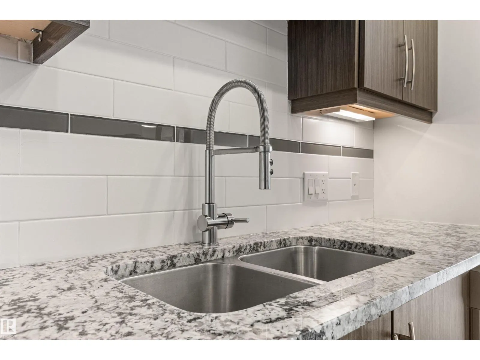 #412 10523 123 ST NW