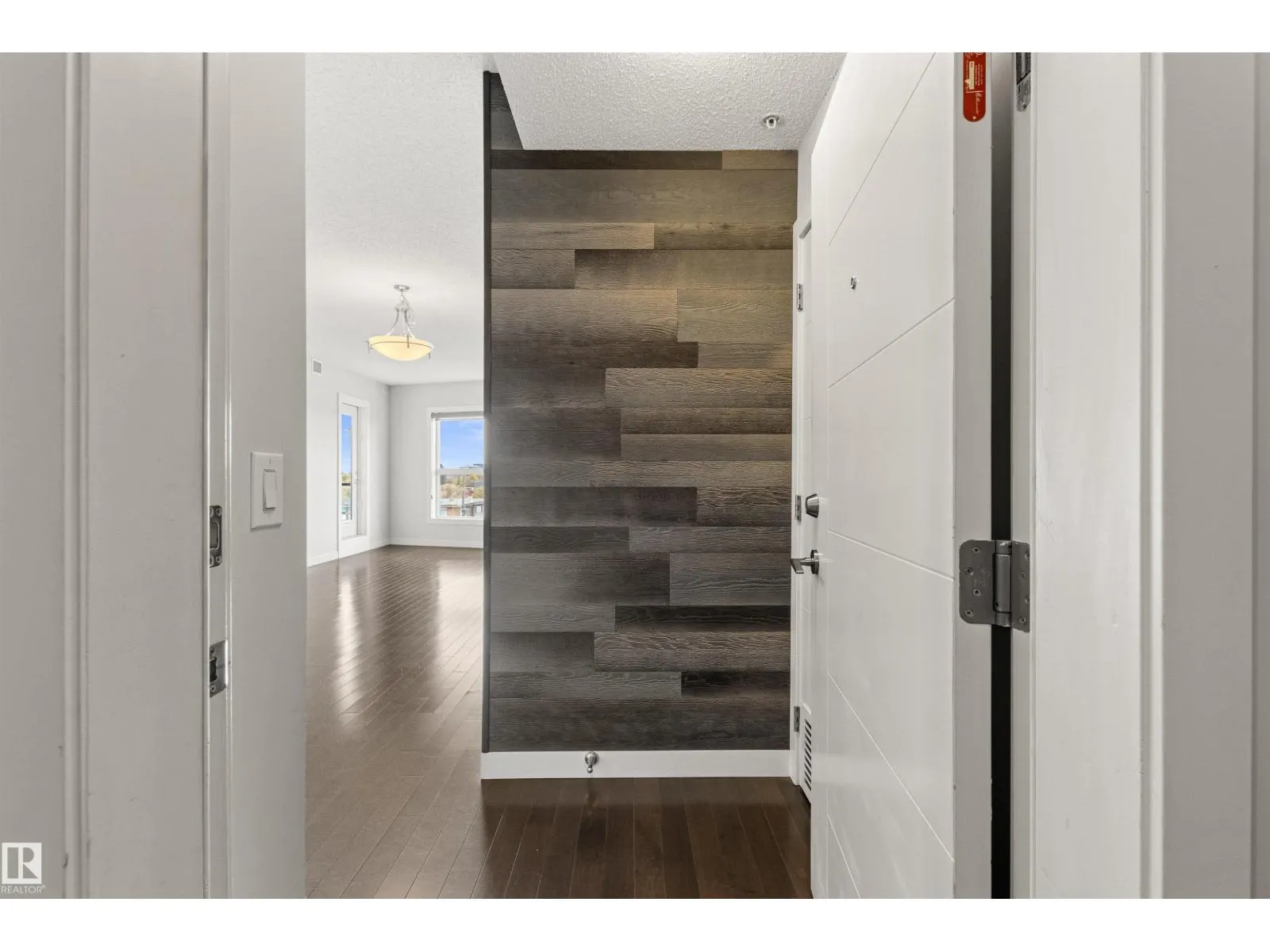 #412 10523 123 ST NW