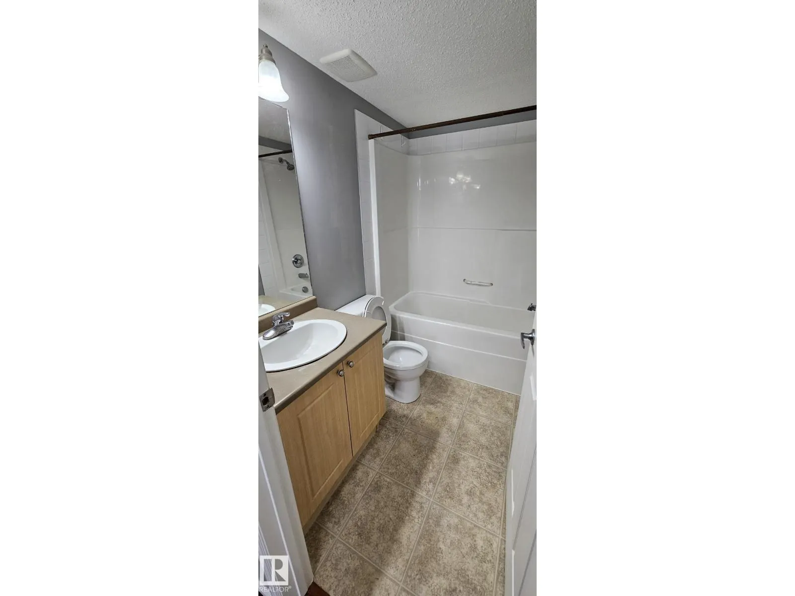 #402 622 MCALLISTER LO SW
