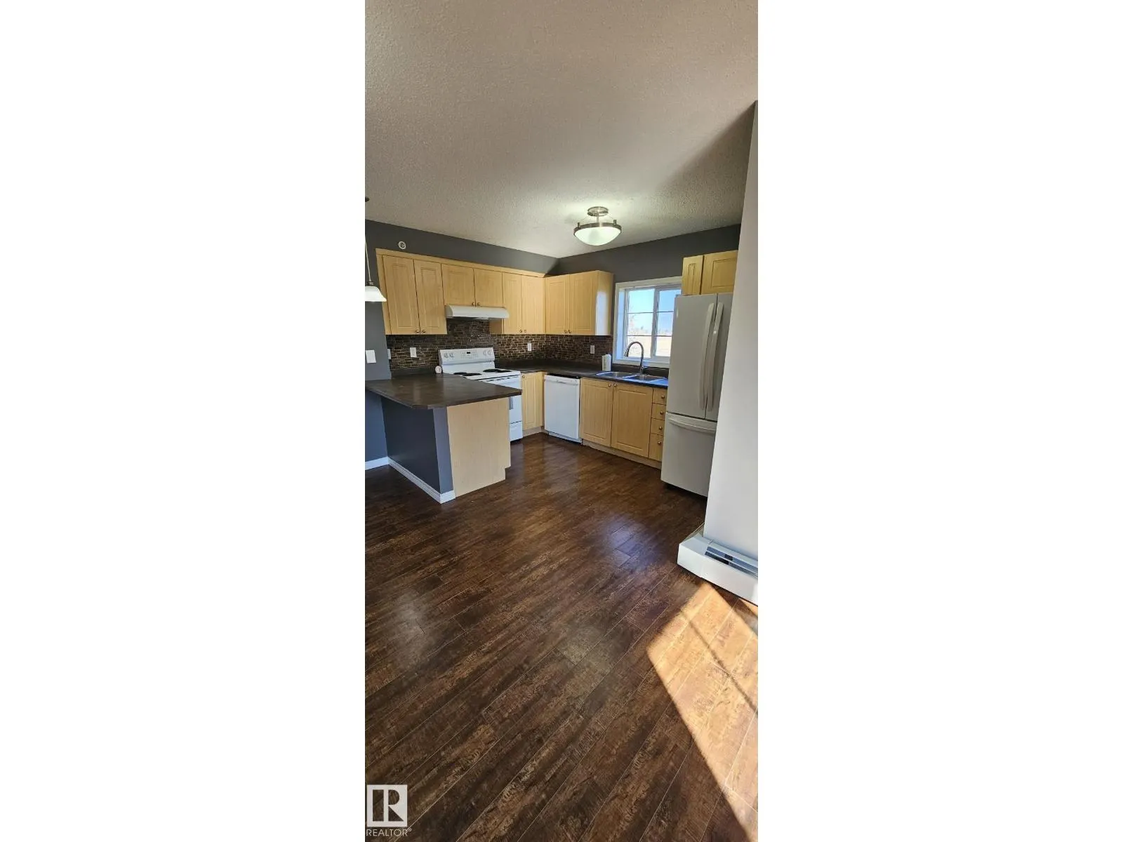#402 622 MCALLISTER LO SW