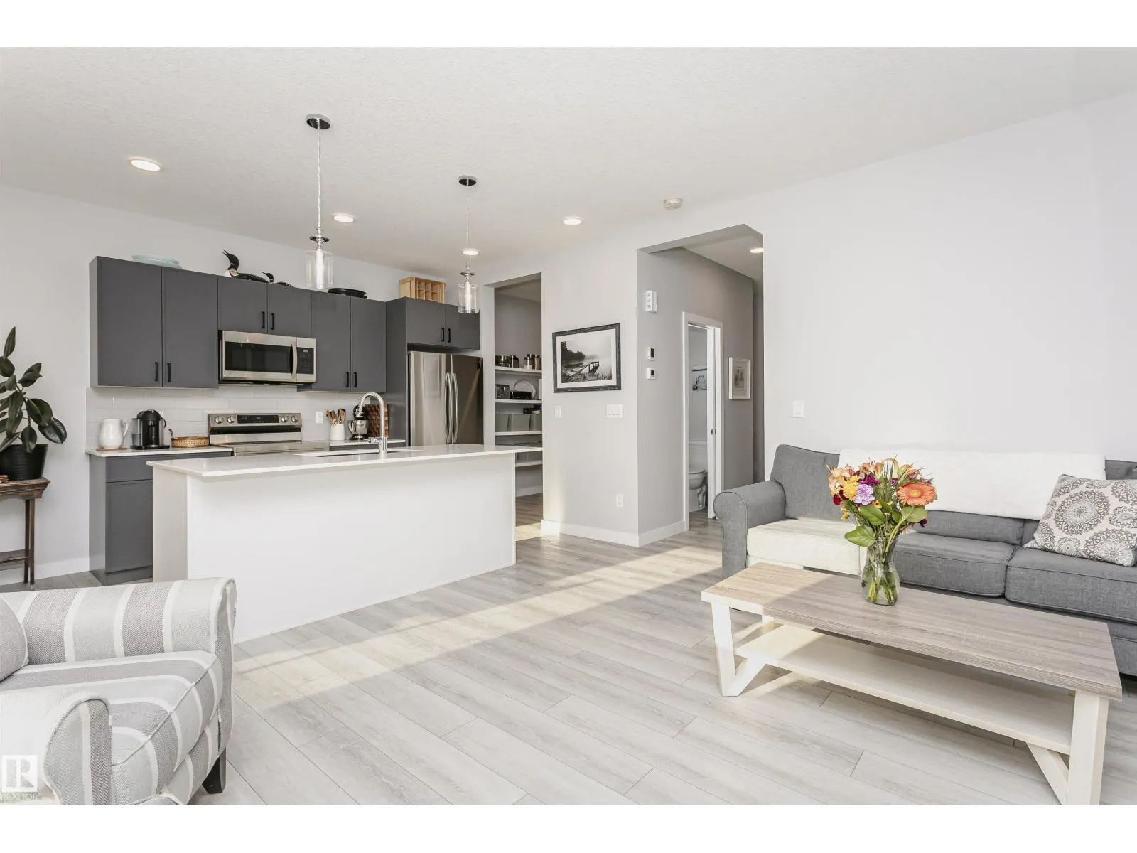134 ASTORIA