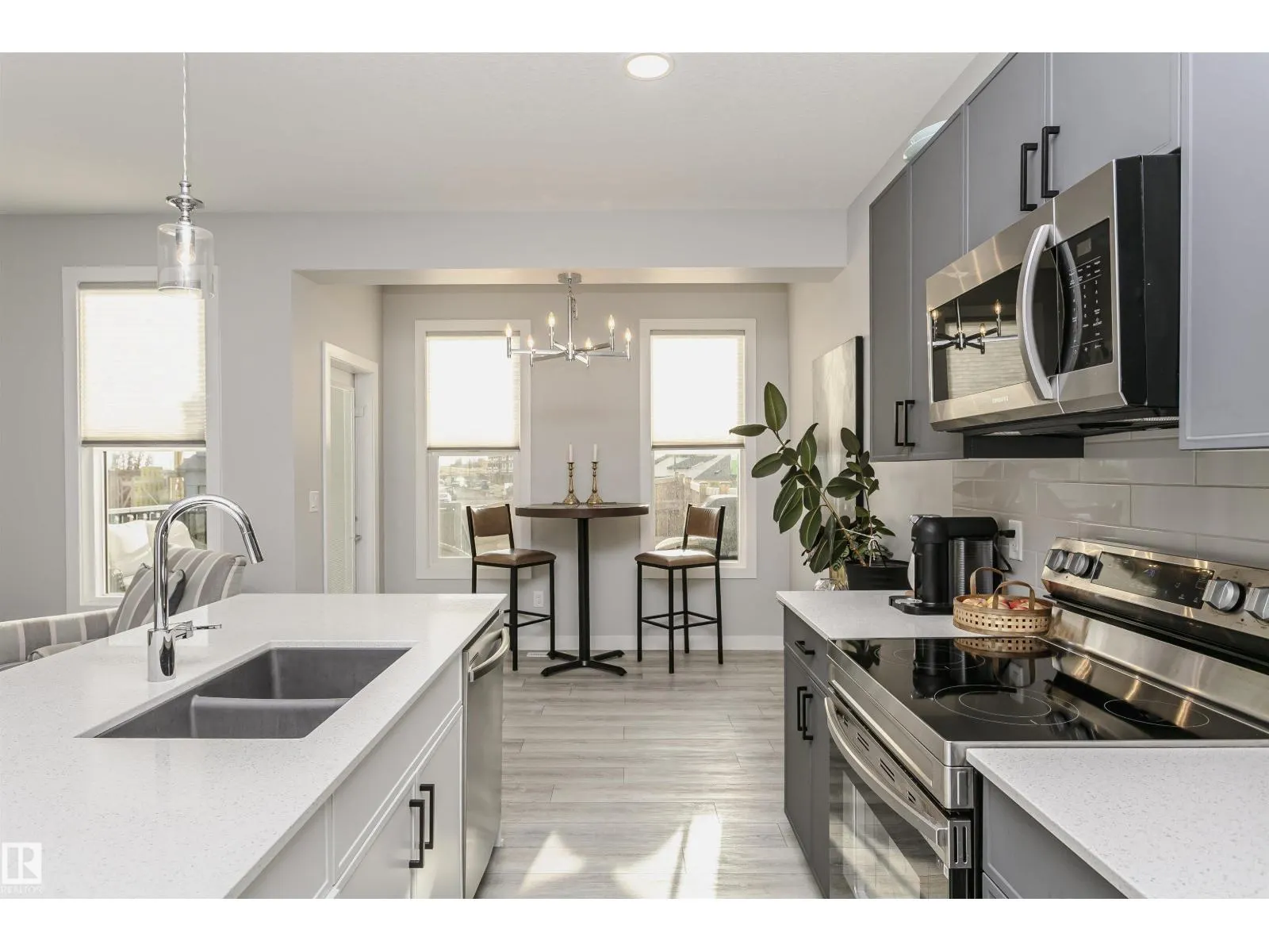 134 ASTORIA