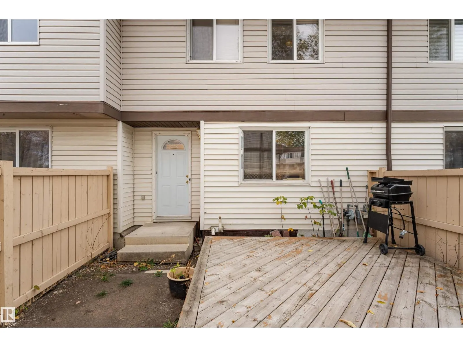 14630 54 ST NW