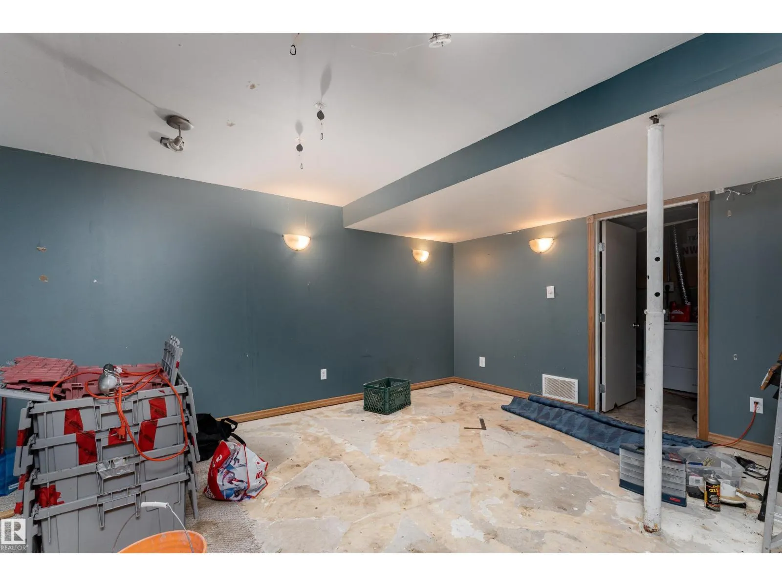 14630 54 ST NW