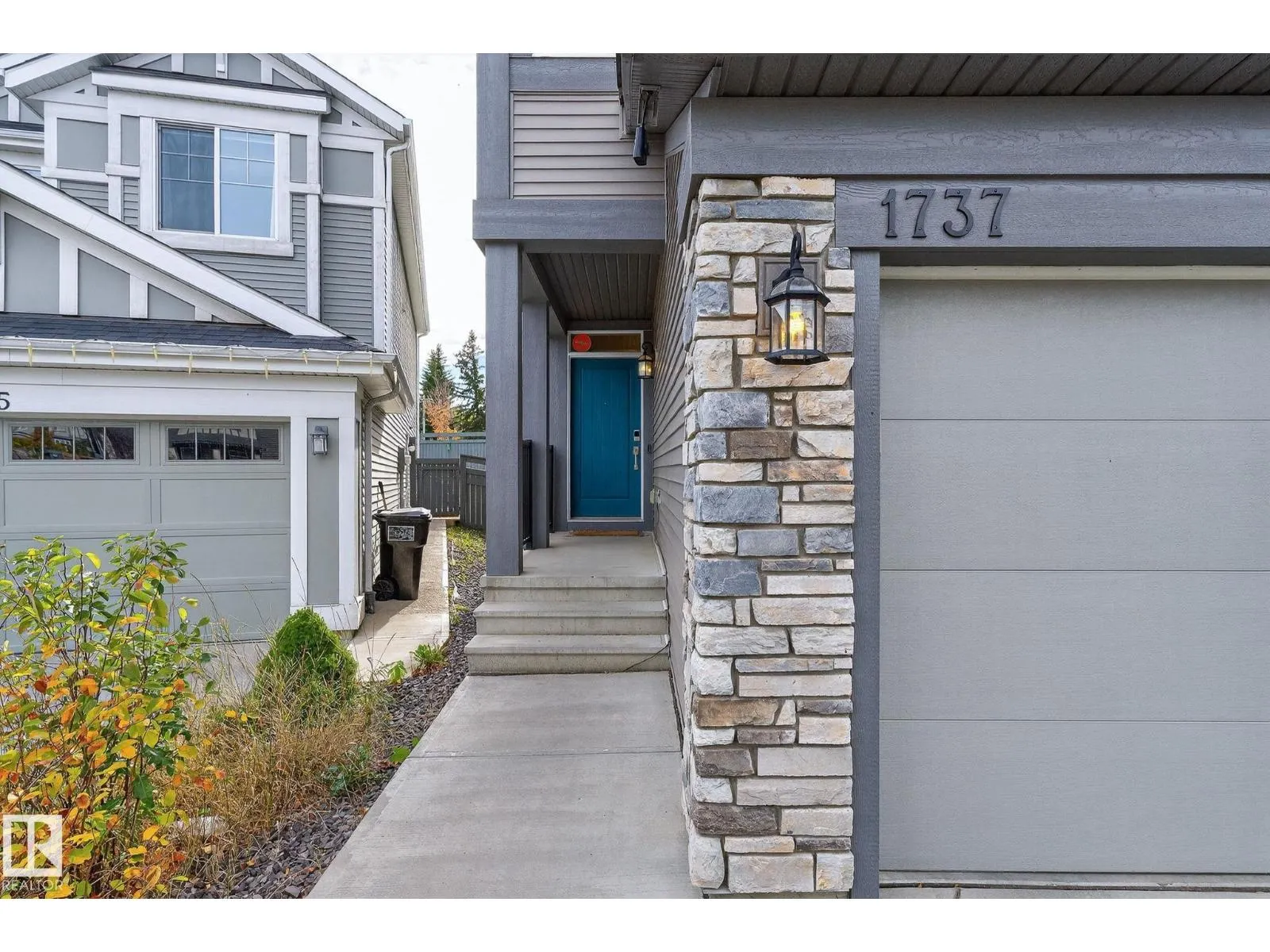 1737 DUMONT CRESCENT SW