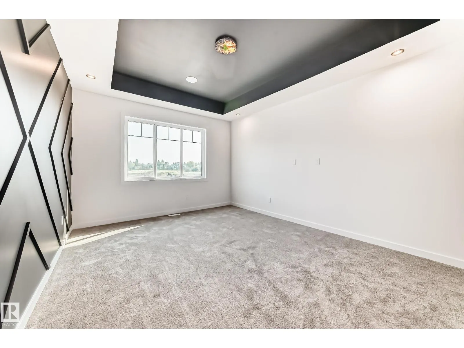 39 MEADOWGROVE LN