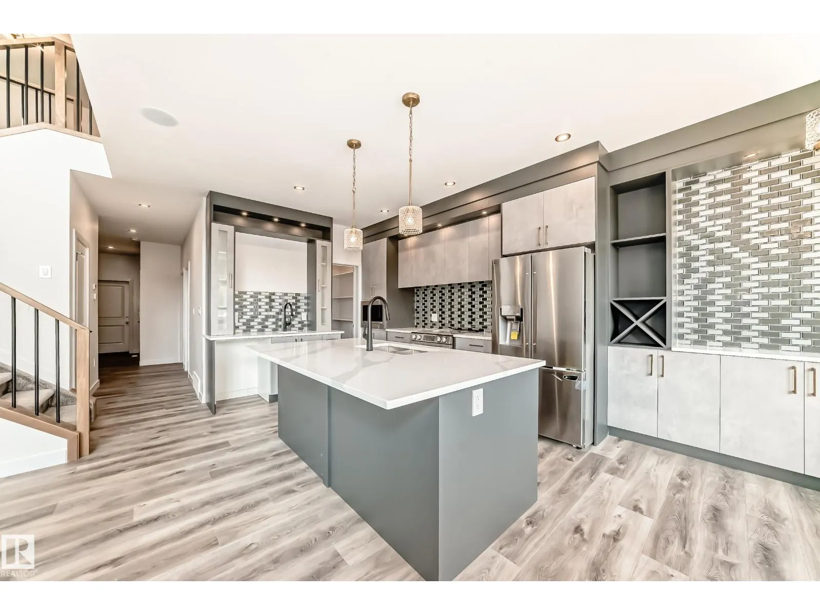39 MEADOWGROVE LN