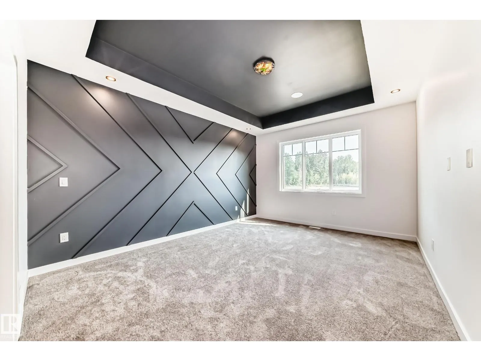 39 MEADOWGROVE LN