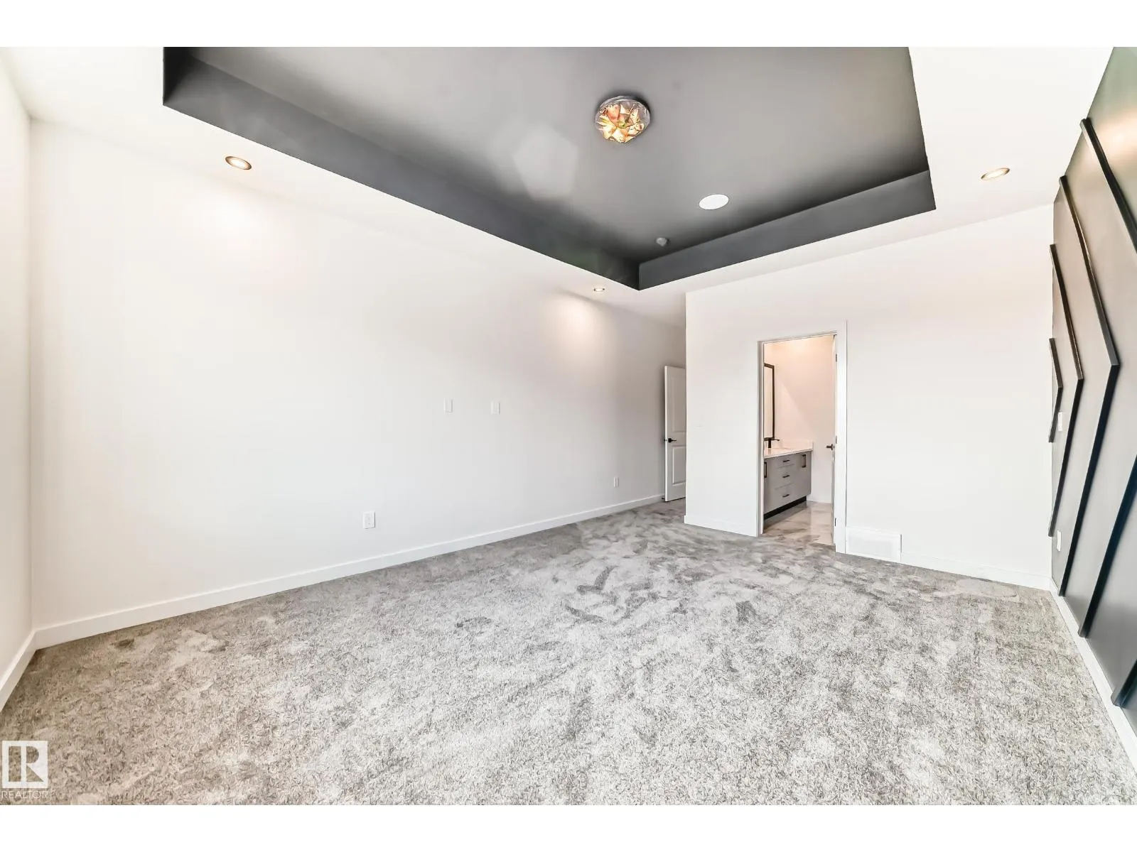 39 MEADOWGROVE LN