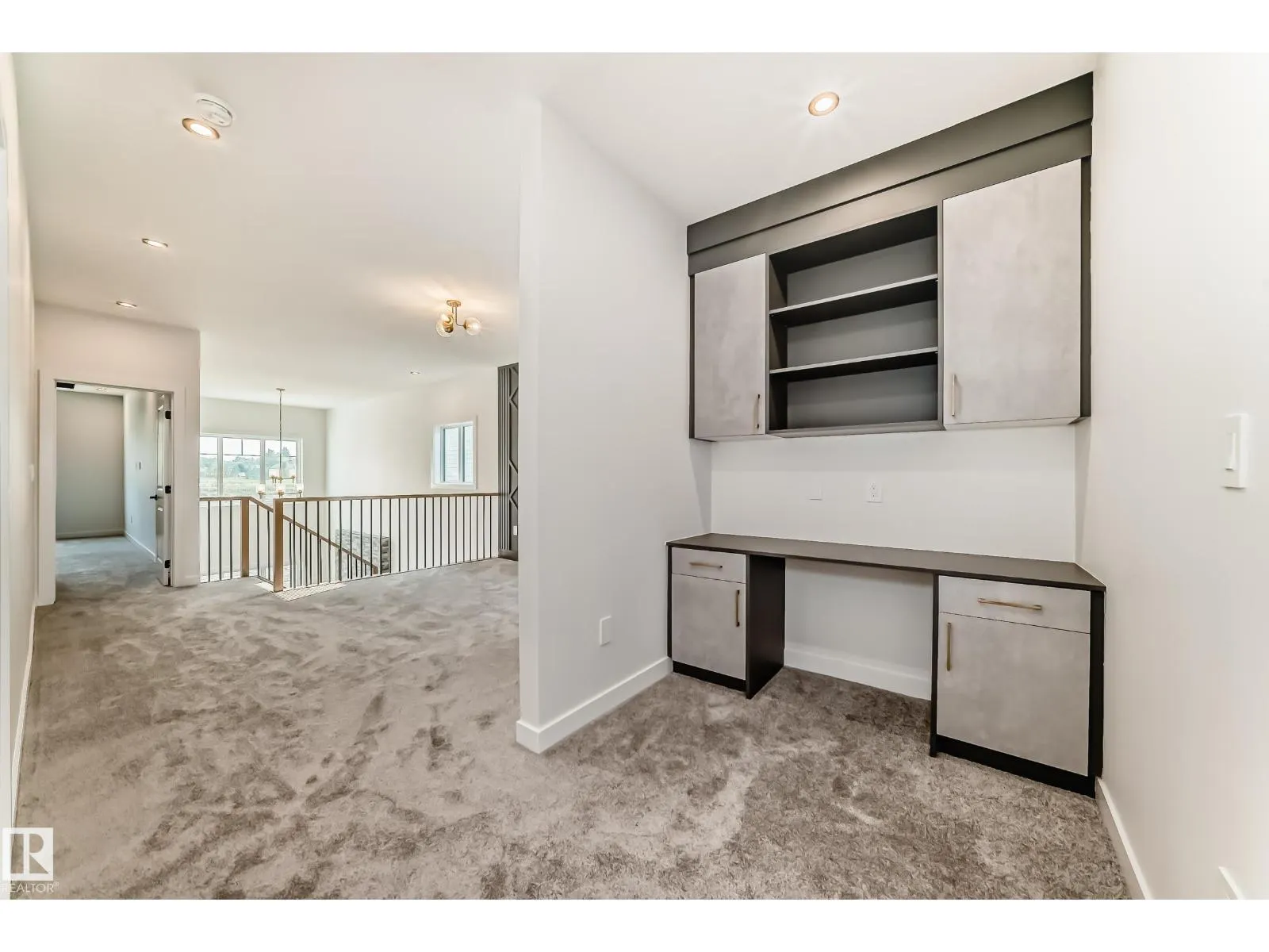 39 MEADOWGROVE LN