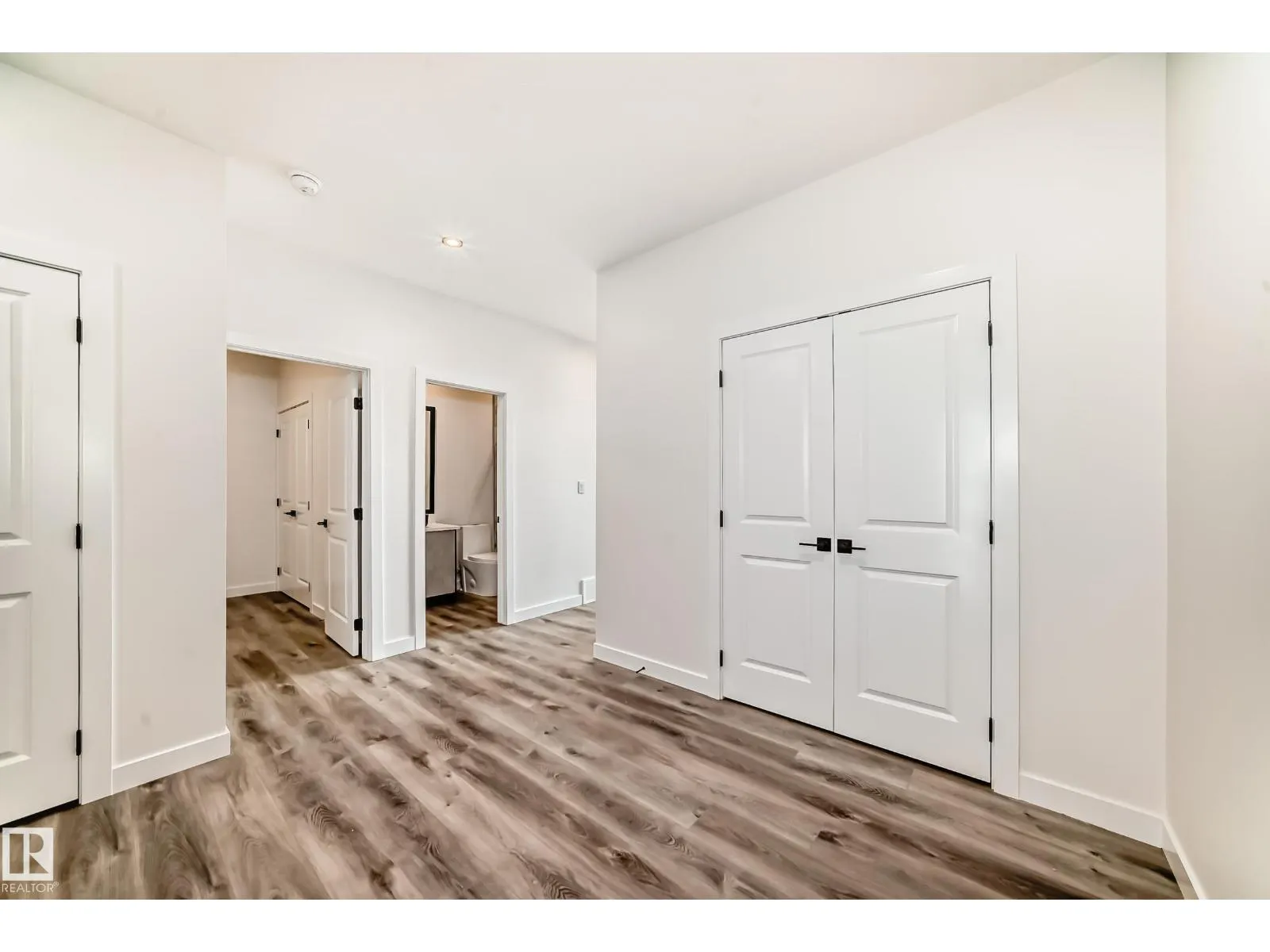 39 MEADOWGROVE LN