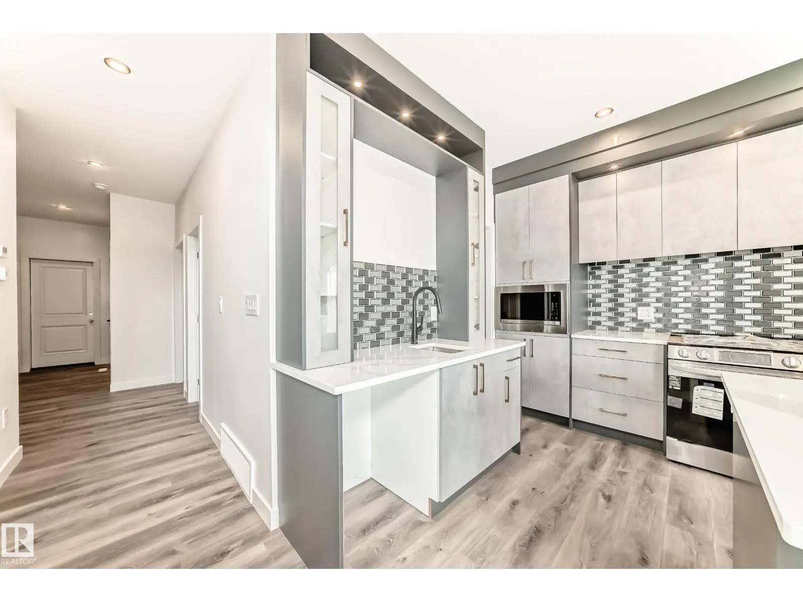 39 MEADOWGROVE LN