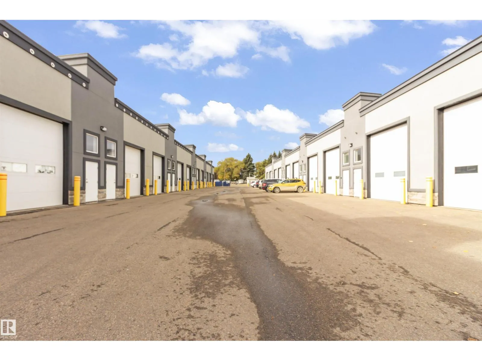 #25 9903 209 ST NW