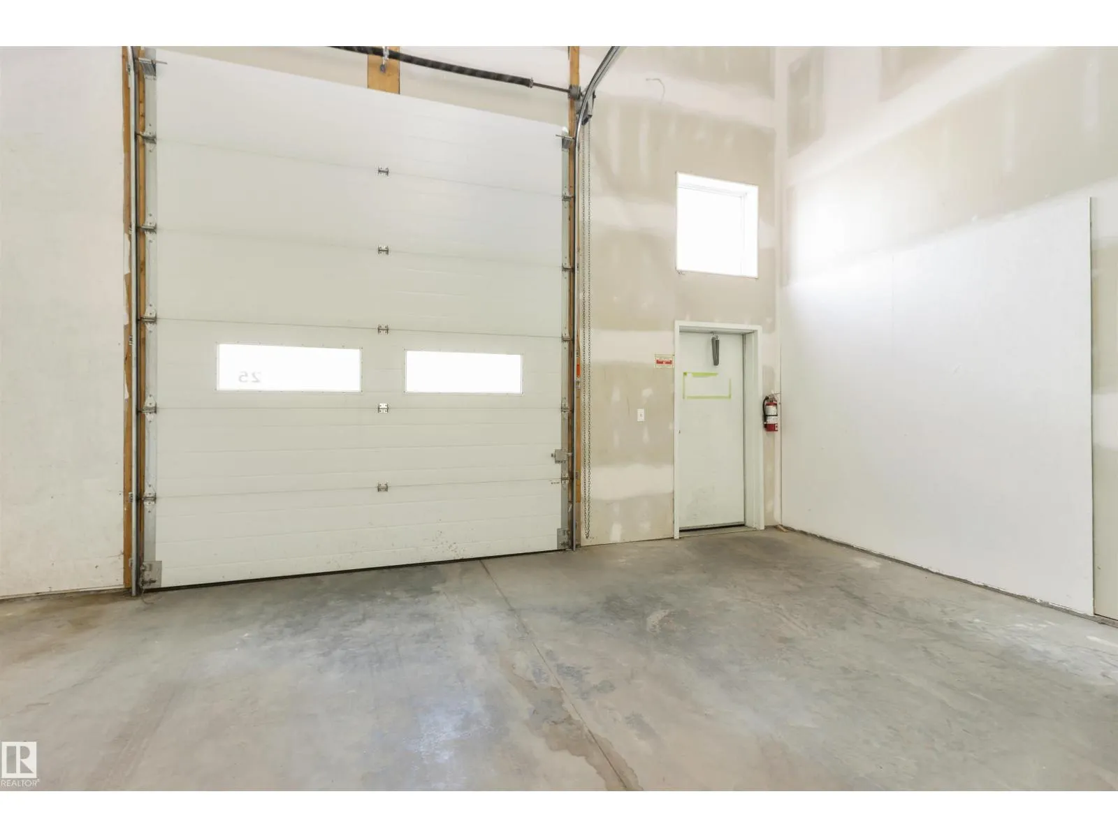 #25 9903 209 ST NW