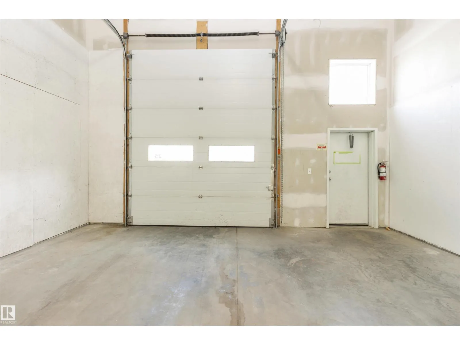 #25 9903 209 ST NW