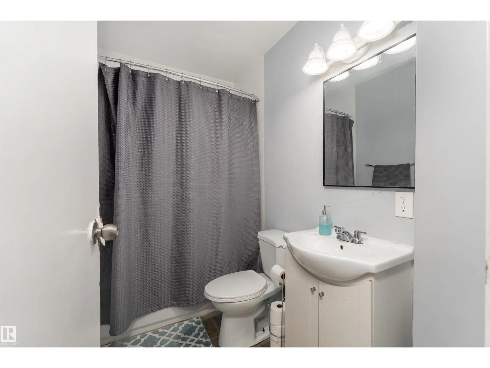 12316 140 ST NW