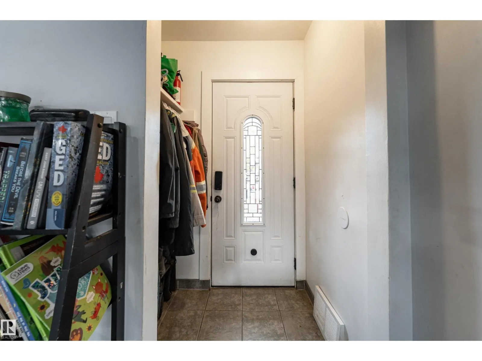 12316 140 ST NW