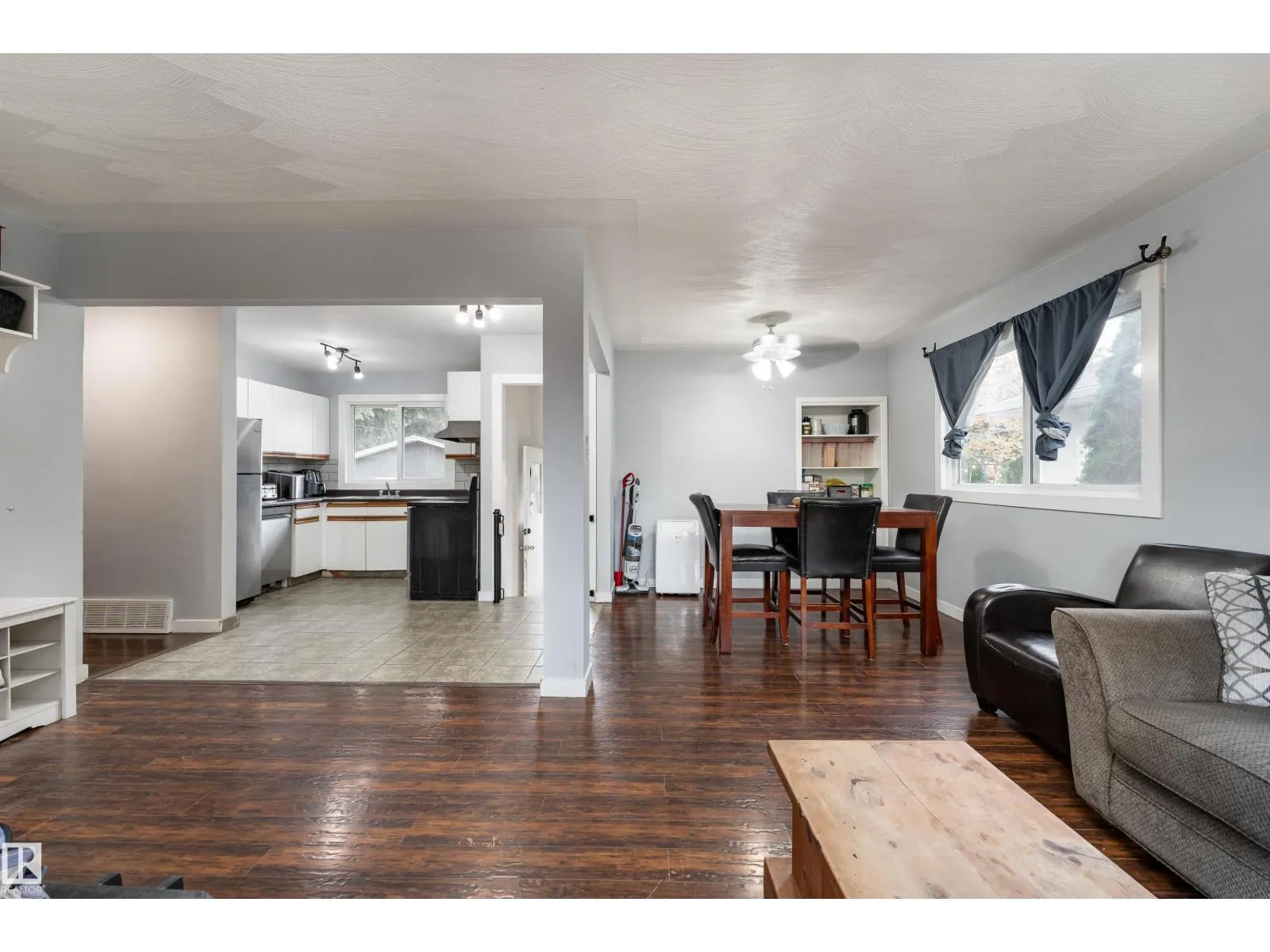 12316 140 ST NW