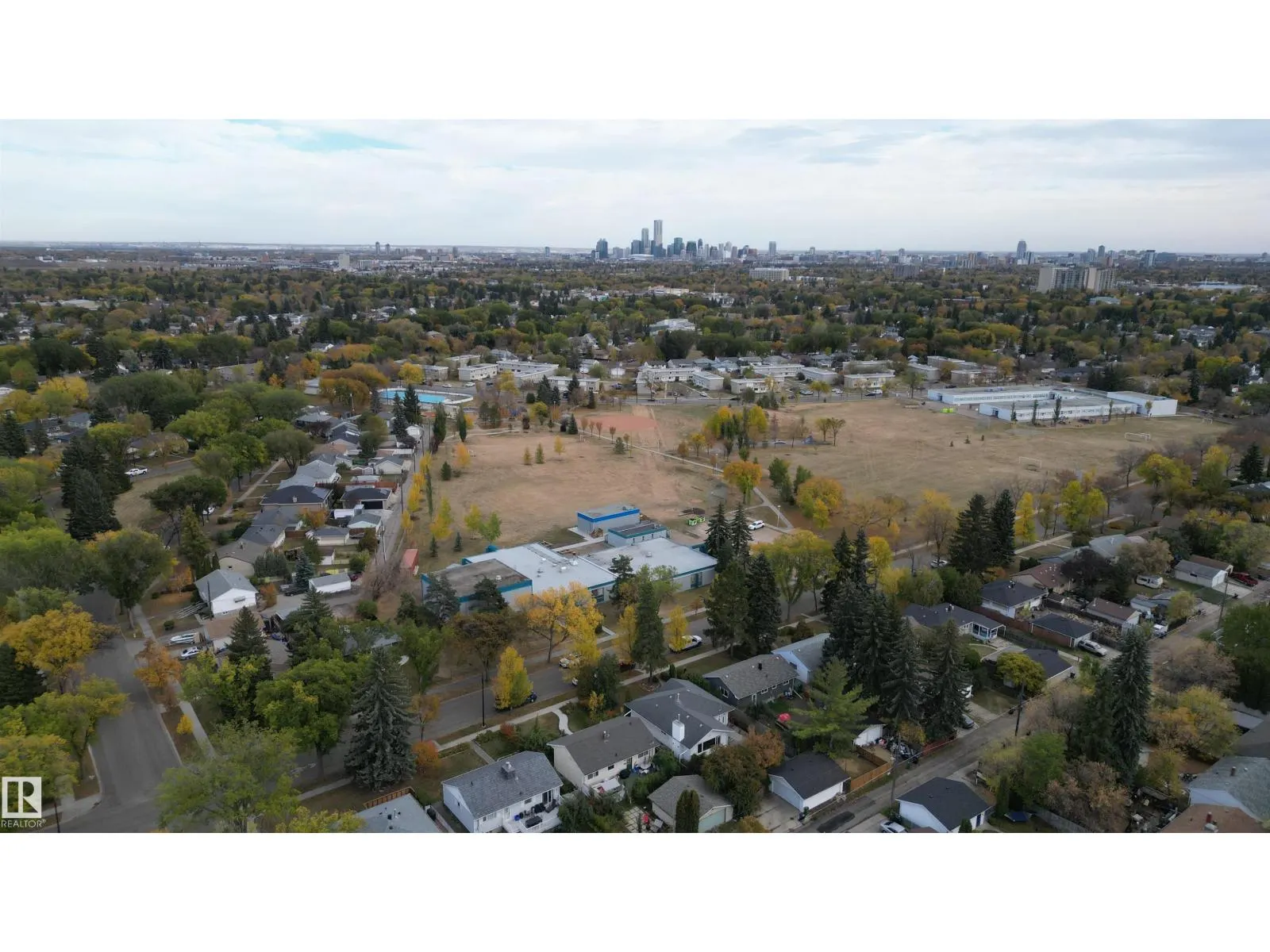 12316 140 ST NW