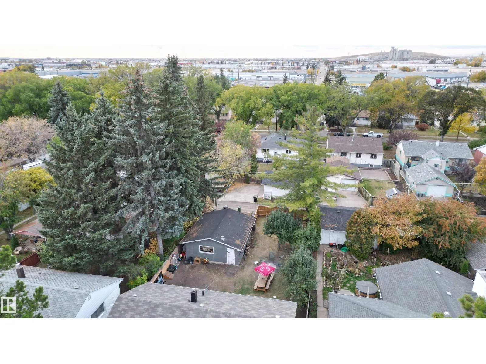 12316 140 ST NW