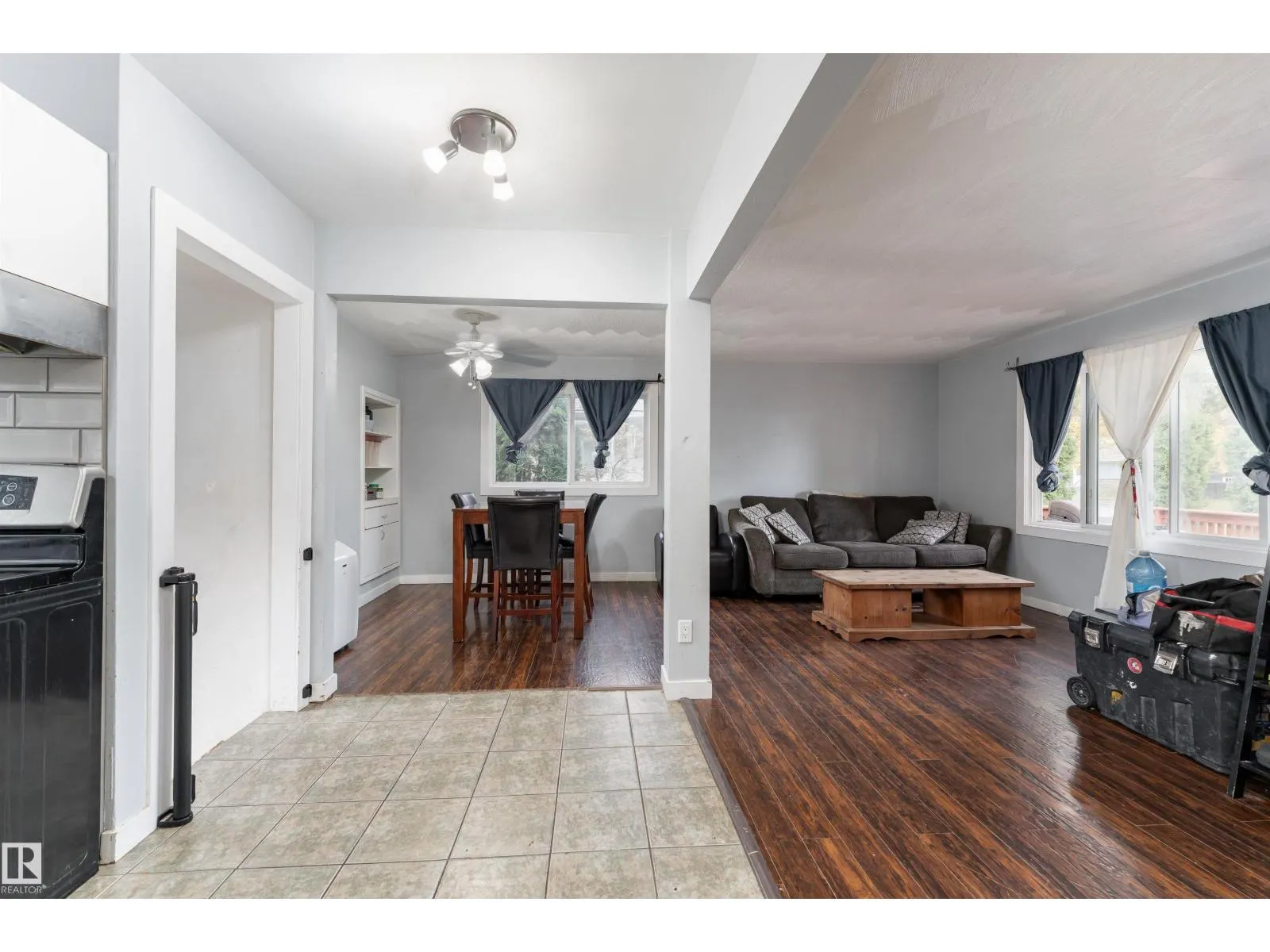 12316 140 ST NW
