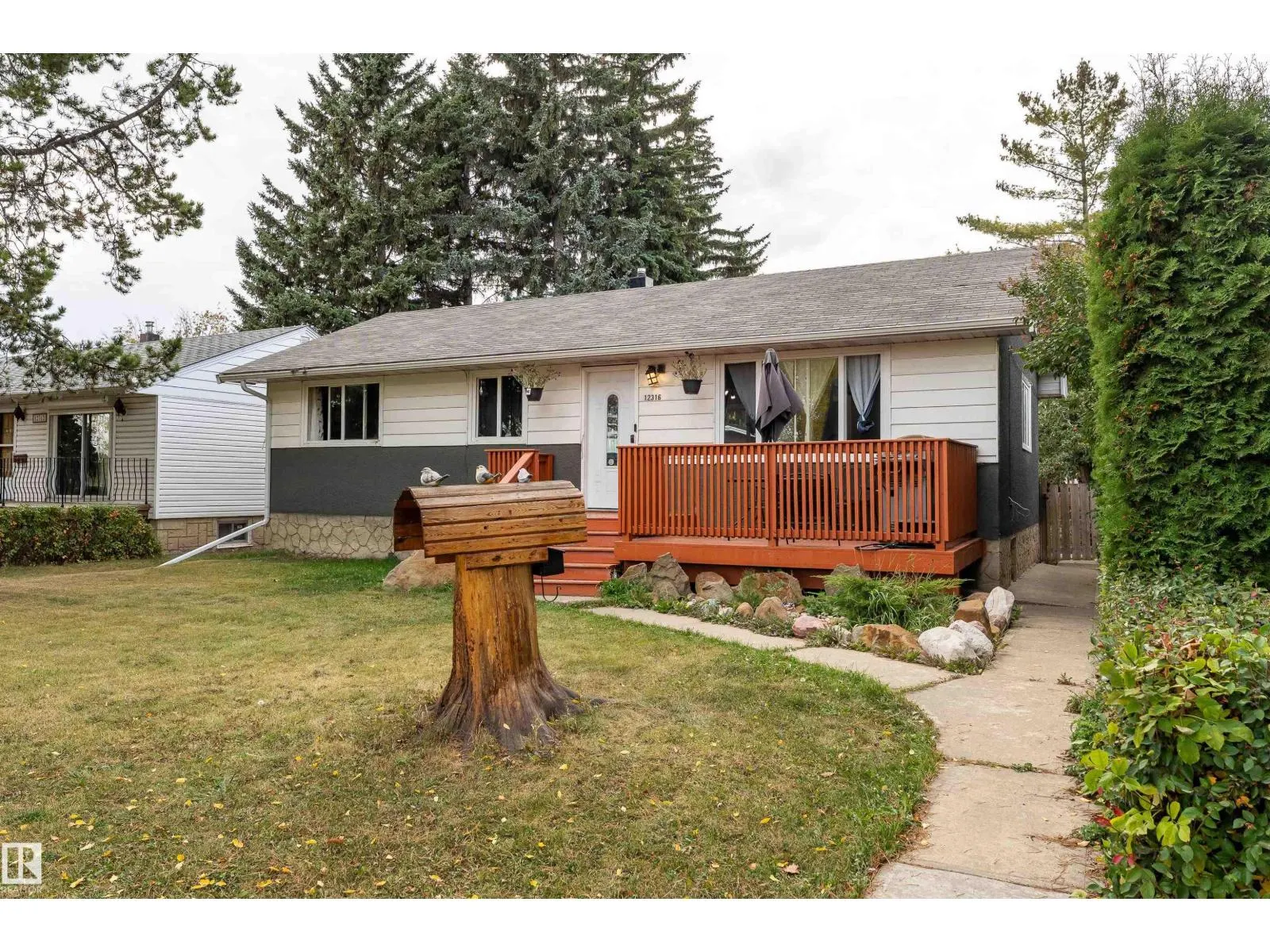 12316 140 ST NW