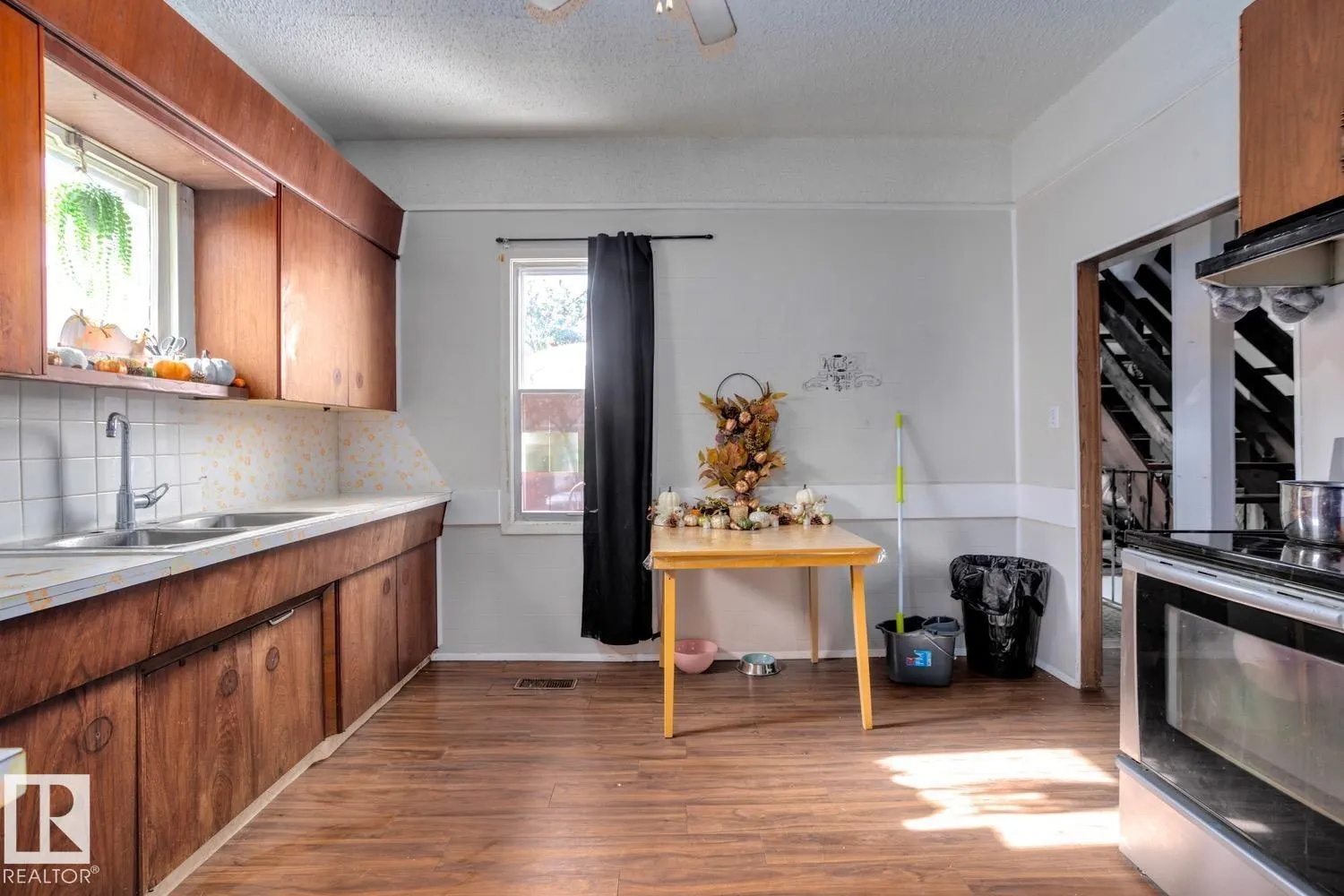 12116 48 ST NW