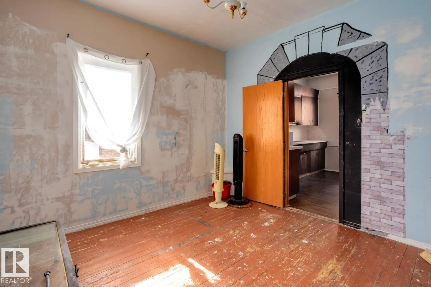 12116 48 ST NW