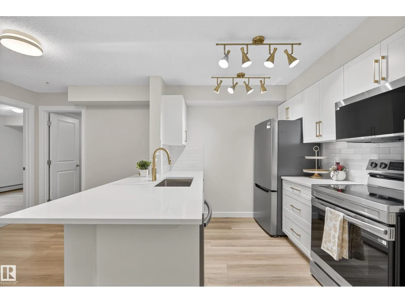 #109 5804 MULLEN PL NW