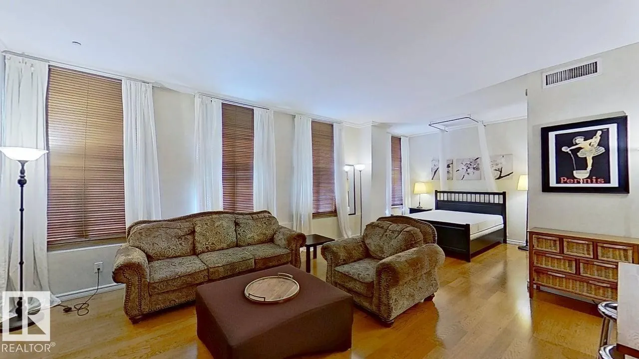 #311 10134 100 ST NW