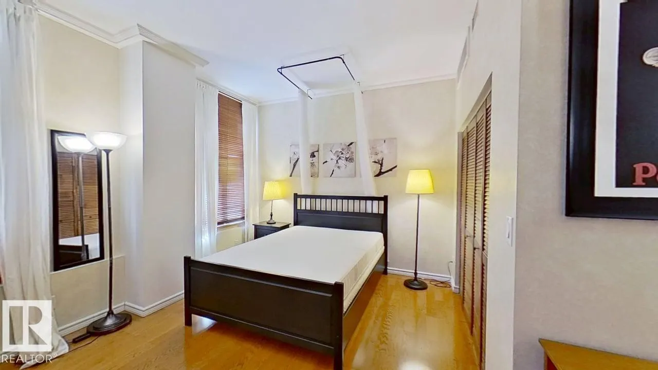 #311 10134 100 ST NW