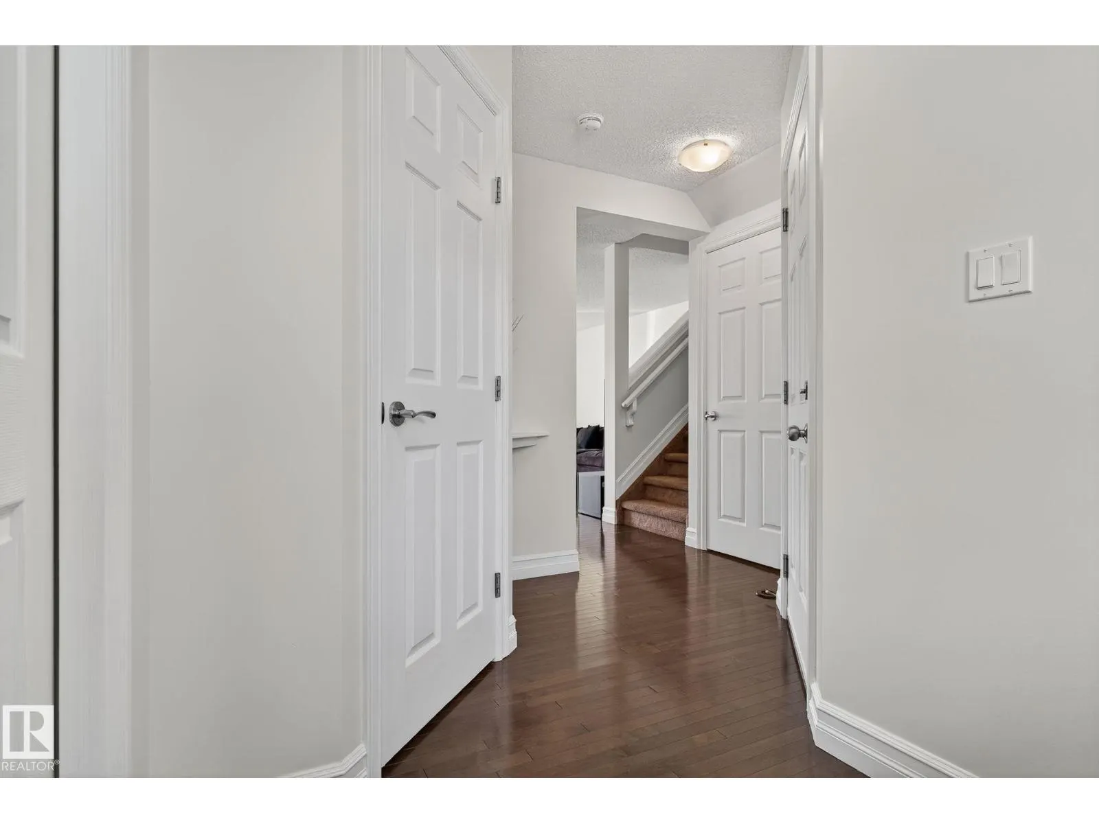 6835 Cardinal LI SW SW