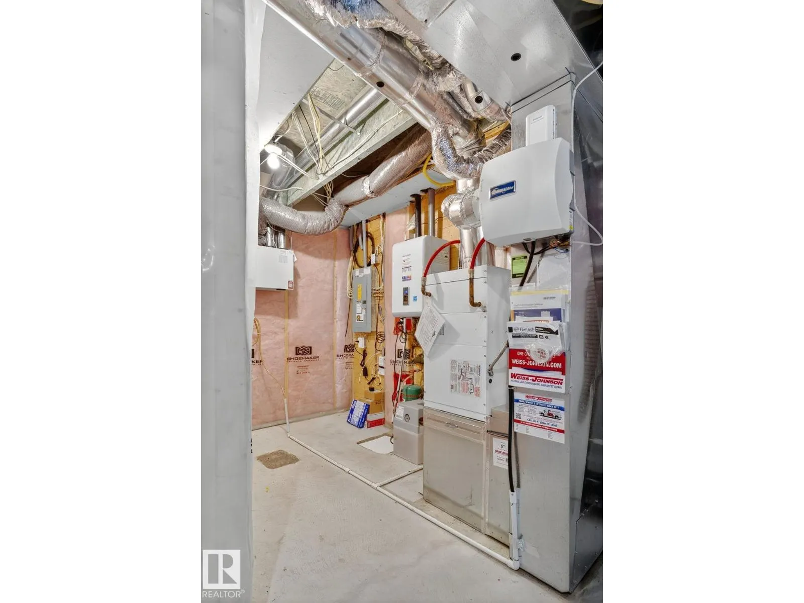 6835 Cardinal LI SW SW