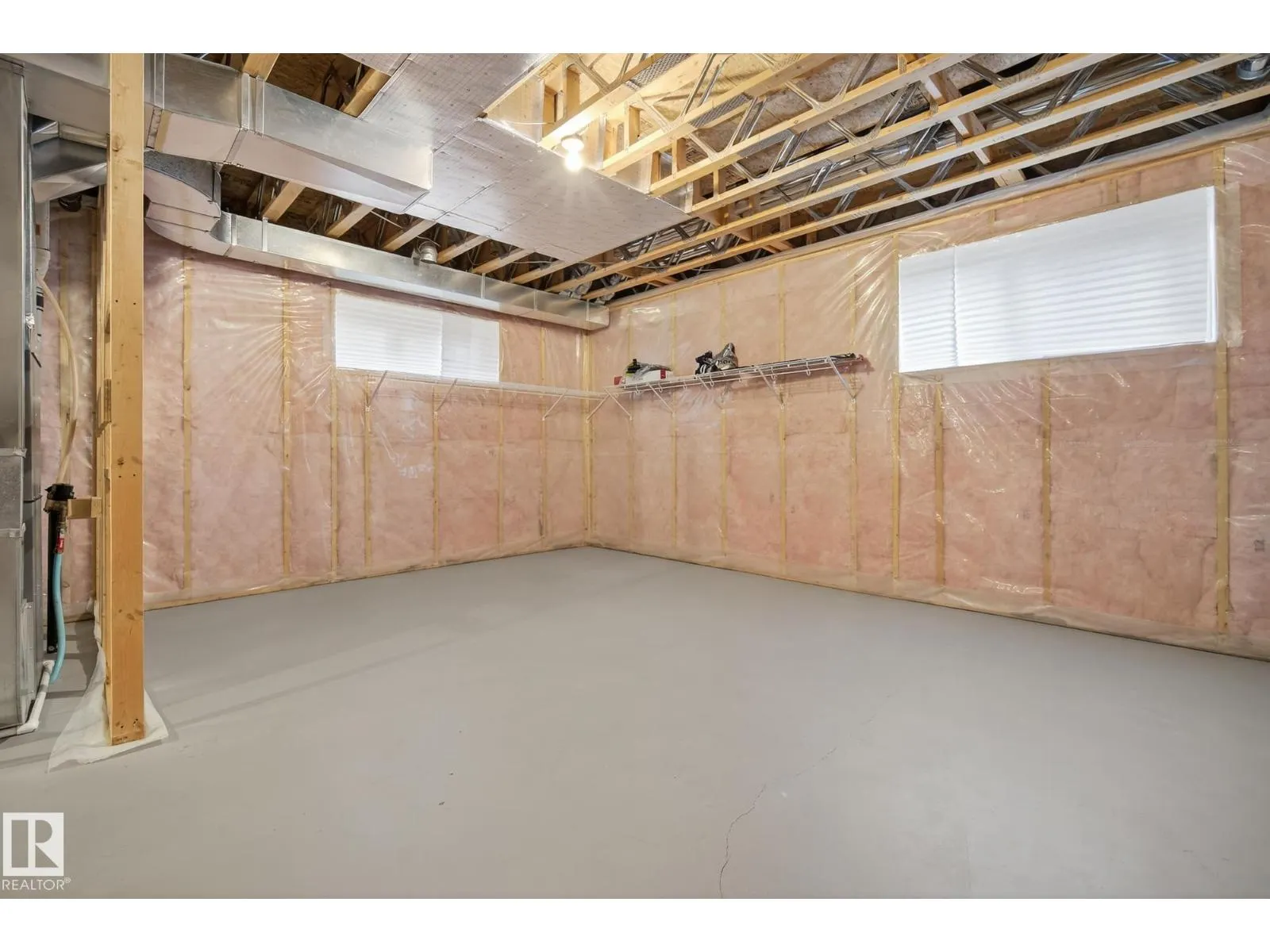 11106 76 AV NW