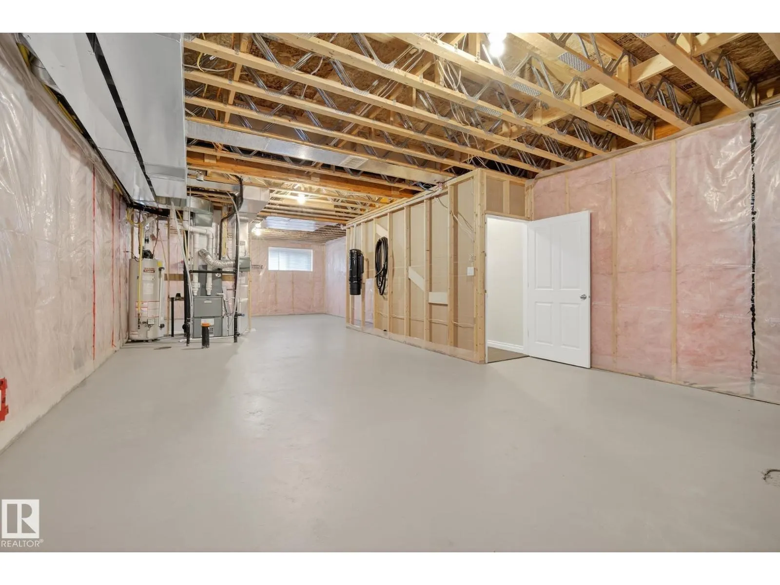 11106 76 AV NW