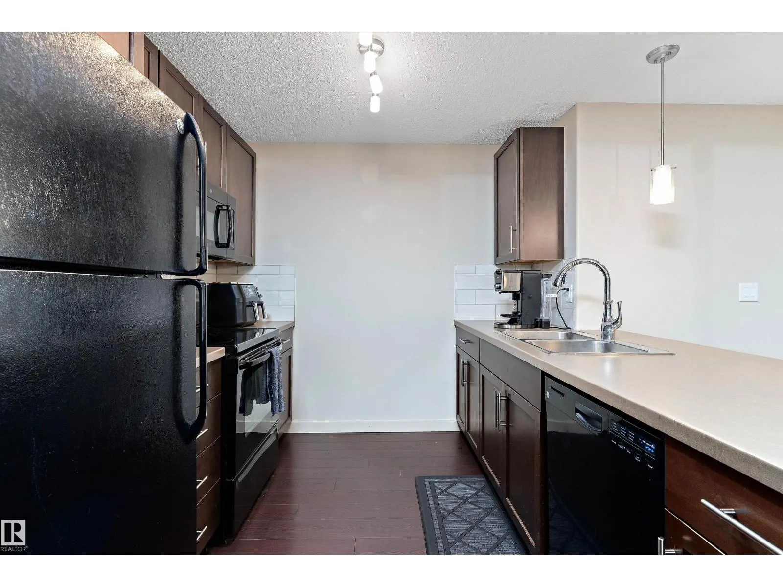 #238 6076 SCHONSEE WY NW NW