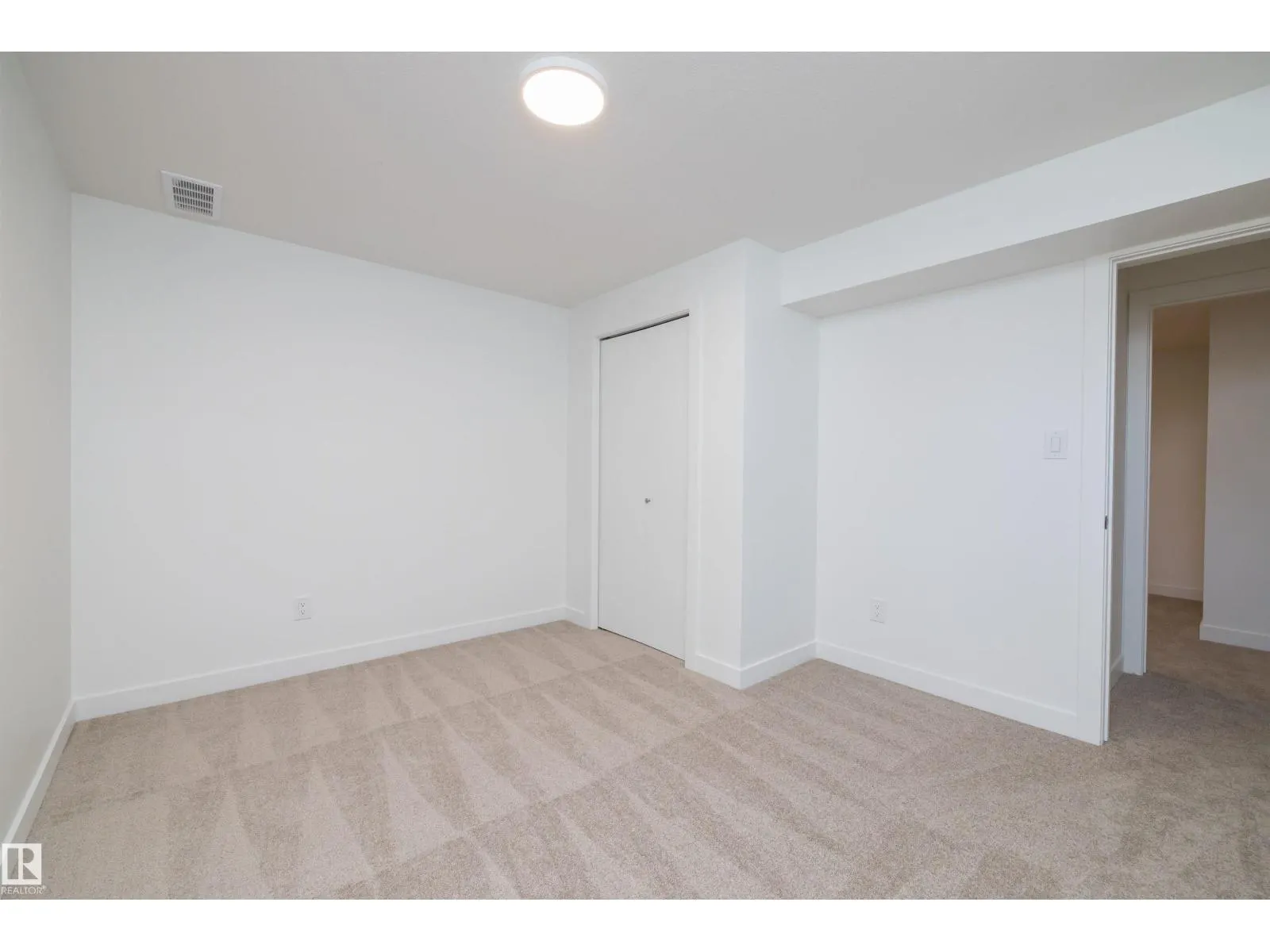 13044 78 ST NW