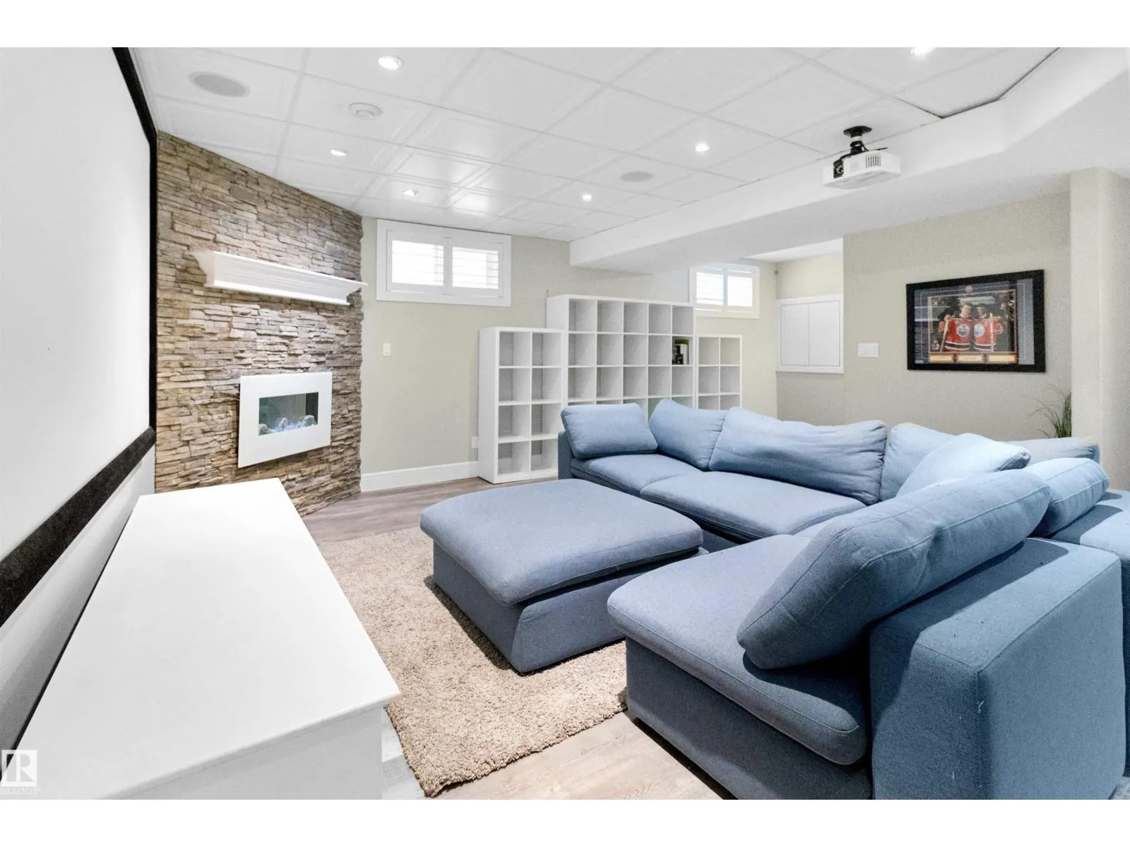 30 BIRCHMONT DR