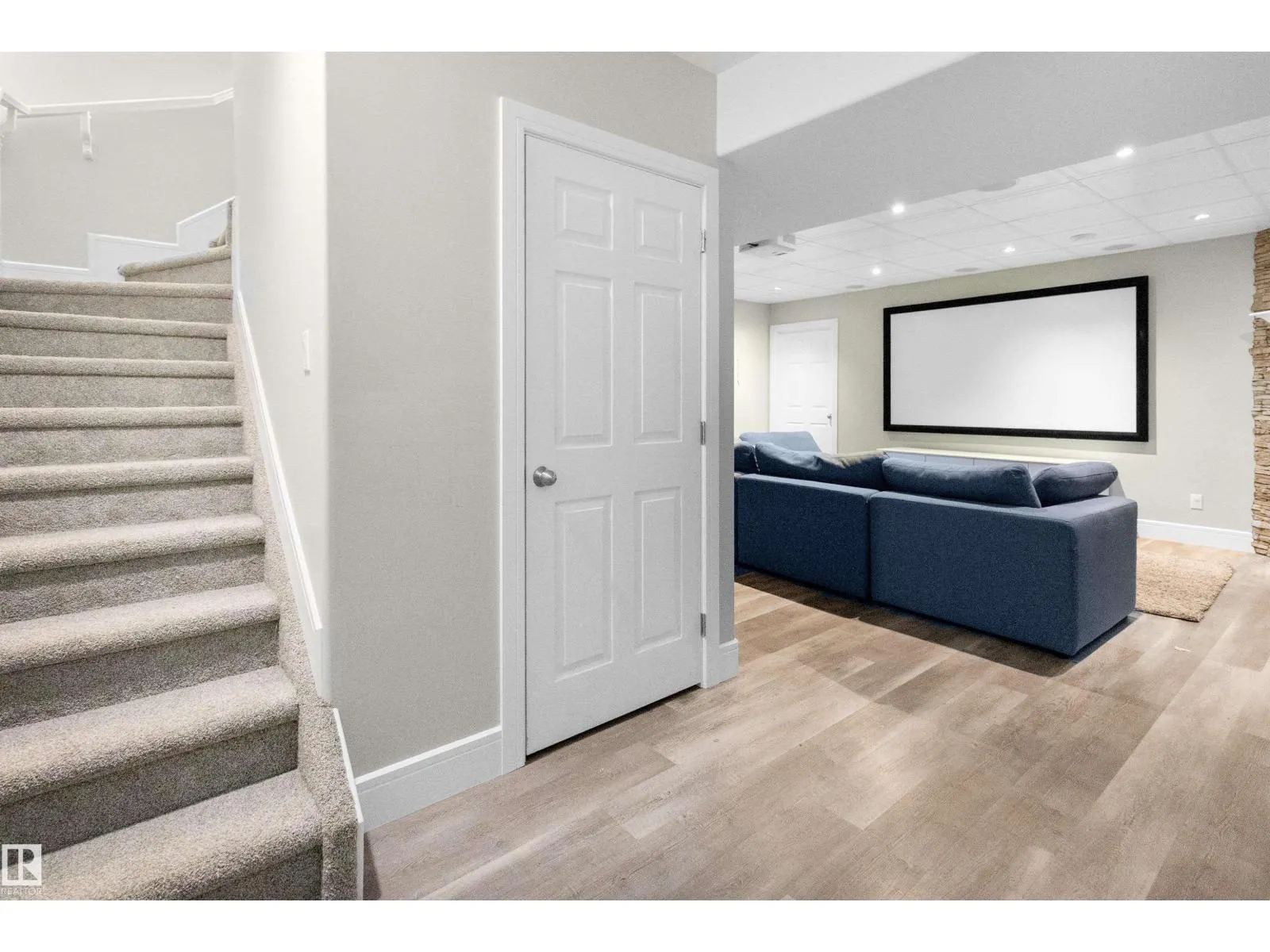 30 BIRCHMONT DR