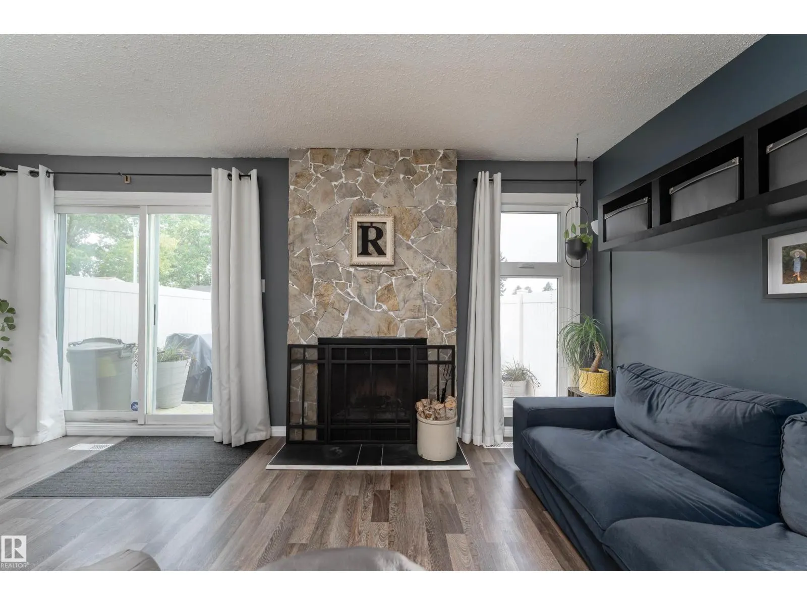 3231 142 AV NW