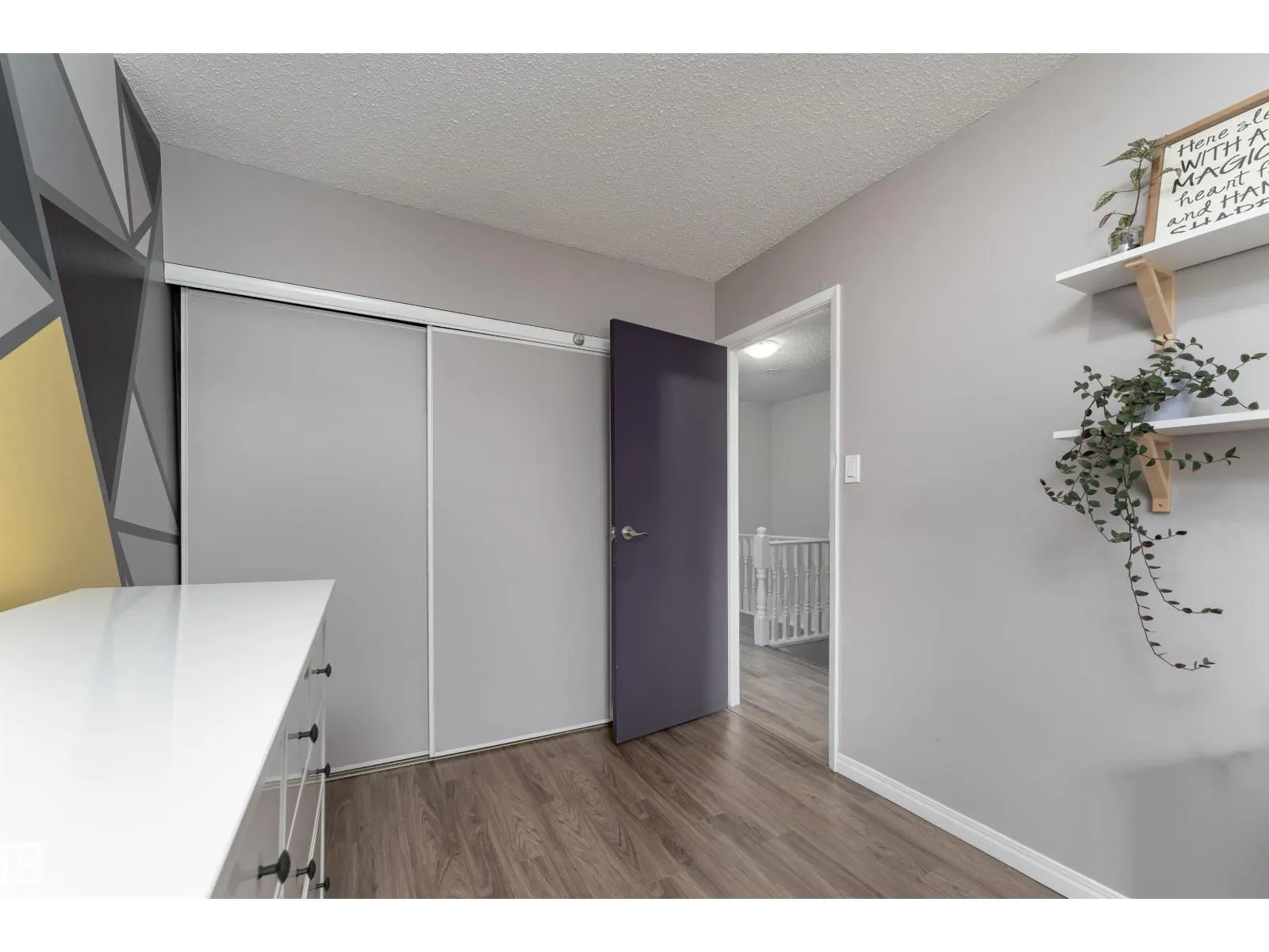3231 142 AV NW