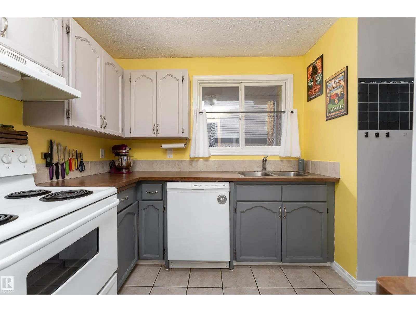 3231 142 AV NW