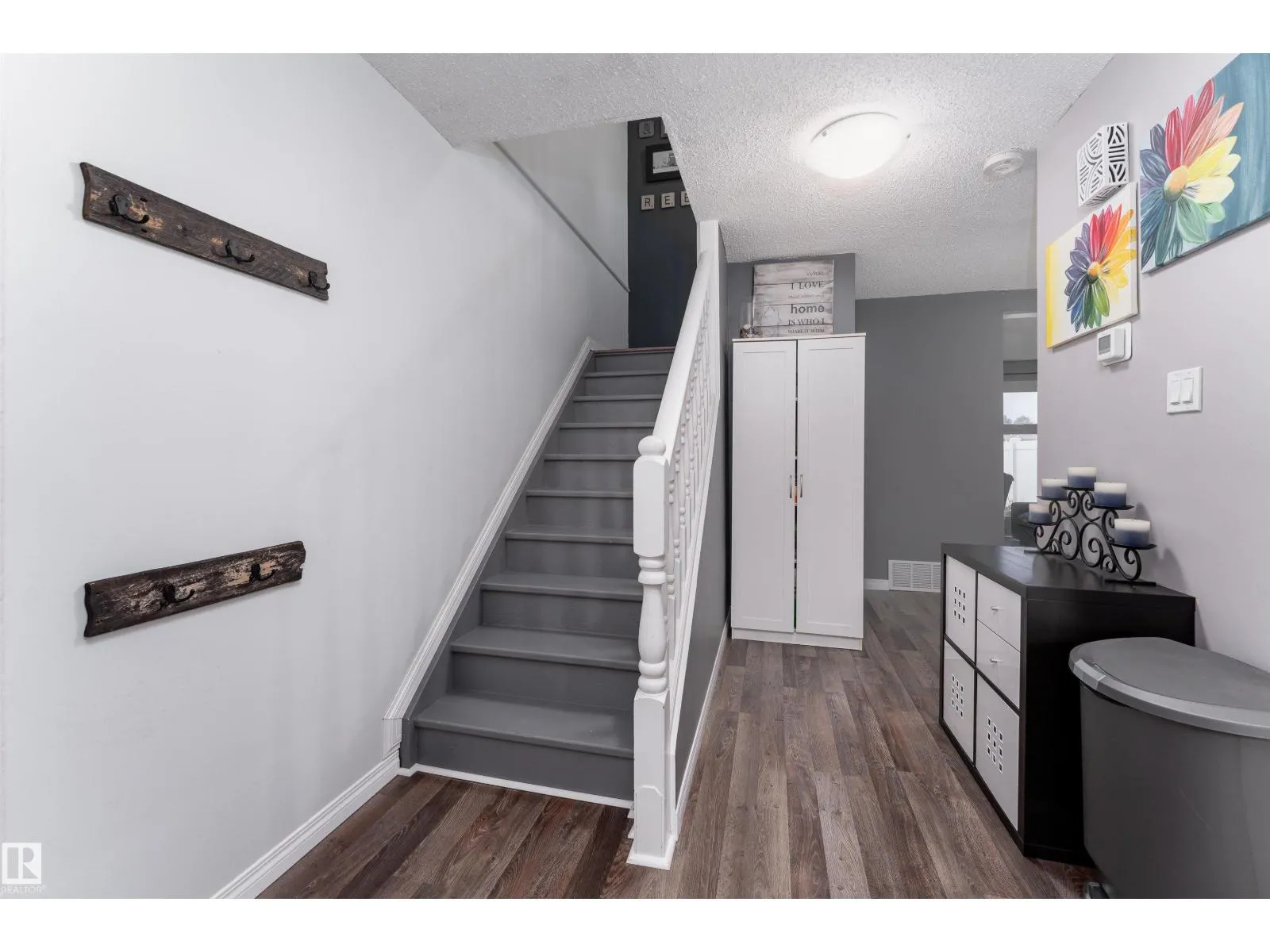 3231 142 AV NW