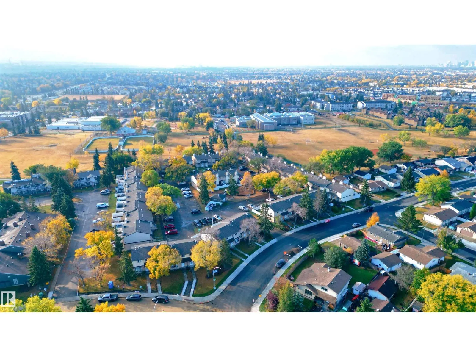3231 142 AV NW